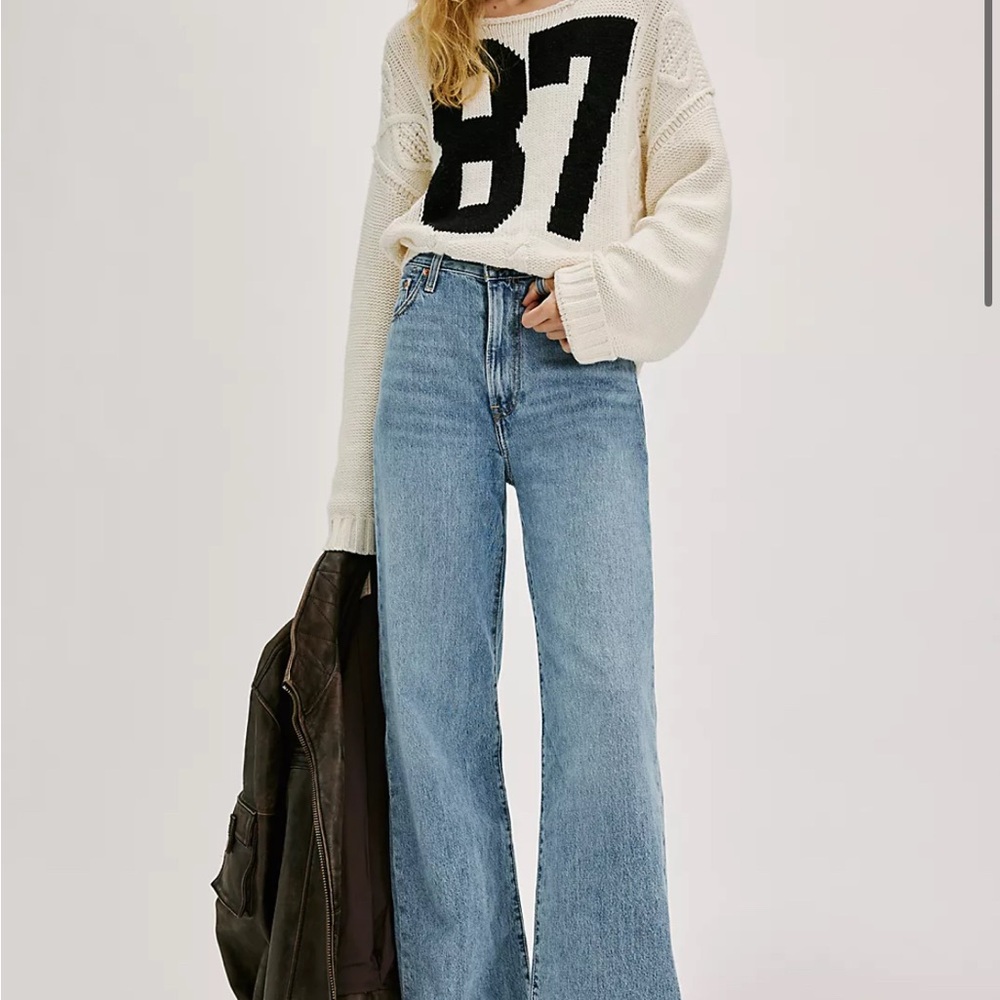 Levi’s Premium Ribcage Wide Leg Jeans